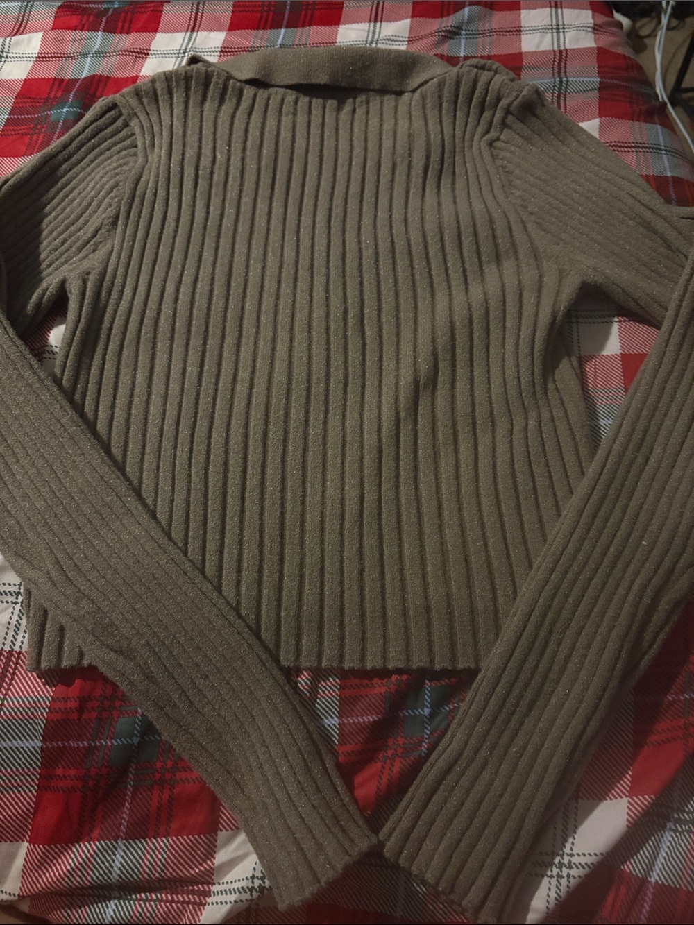 Button-Front Ribbed Collared Cardigan Sweater - Olive - Picture 3 of 3